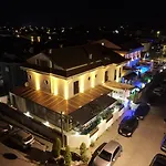 Blueberry Boutique 4*