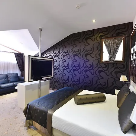 Blueberry Boutique فندق 4*